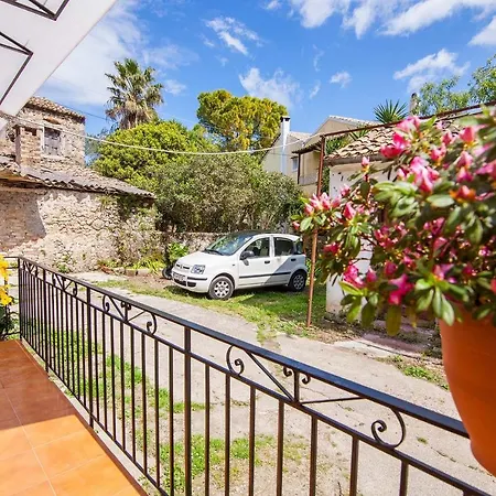 Tatil Evi Old Barber Shop By Konnect, 1,2km From (adults Only) Dassia (Corfu)